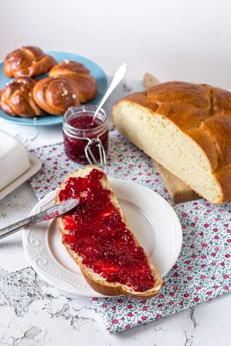 Borítókép: Idén készítsd a húsvéti kalácsot is kovásszal!