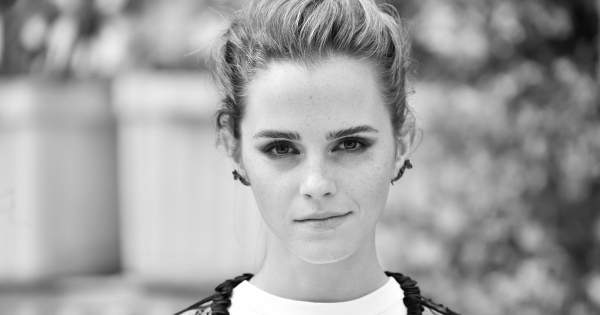 Borítókép: Hollywood fiatal divatikonja, Emma Watson 30 éves lett