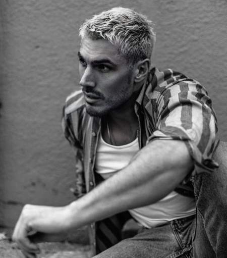 Borítókép: A sztárfodrász beavat minket, hogyan kell otthon profin hajat nyírni