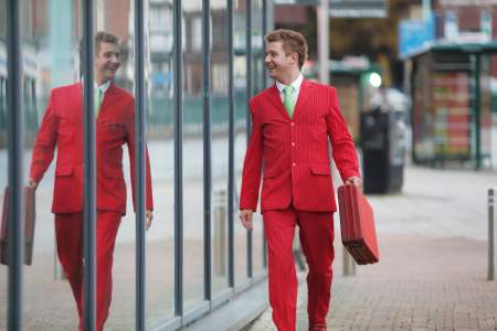 Borítókép: Mi a baj azokkal az emberekkel, akiknek minden mondatuk úgy kezdődik, hogy Én?