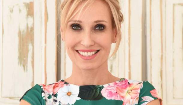 Borítókép: Bombera Krisztina: Sokat sírtam a karantén elején