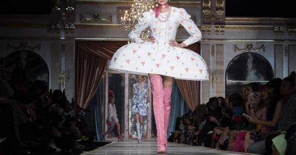 Borítókép: Összetörte milliókat érő testét a szupermodell