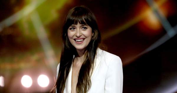 Nem vicc! Dakota Johnson nagymamája 60 nagymacskával élt együtt
