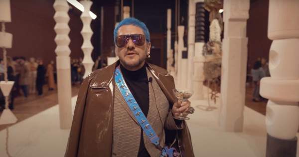 Borítókép: Lakatos Márk Paris Fashion Week Vlog 4. rész: megnéztük, hol fordul meg minden modell, divattervező, éjszakai pillangó