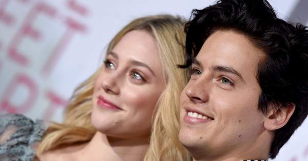 Vége! Megerősítették, hogy szakított a Riverdale szerelmespárja, Cole Sprouse és Lili Reinhart