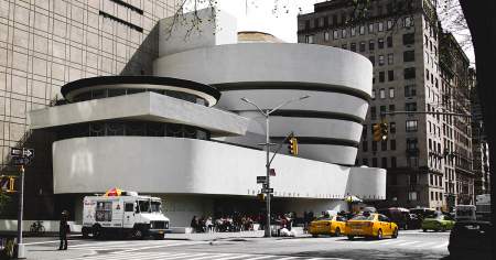 Borítókép: Disney Worldtől a Guggenheimig – virtuálisan bejárható világhíres helyek