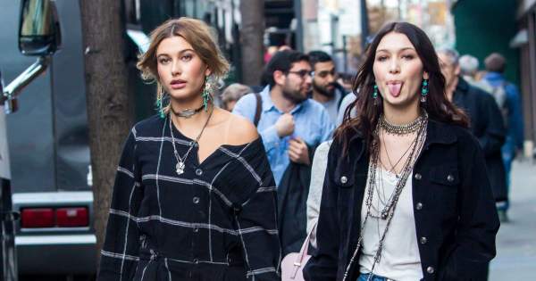 Borítókép: Riválisok is lehetnének, de inkább az új Versace kampány arcai