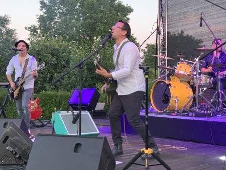 Borítókép: Karantén utáni első koncert: fényesen tündöklő Kiscsillag 