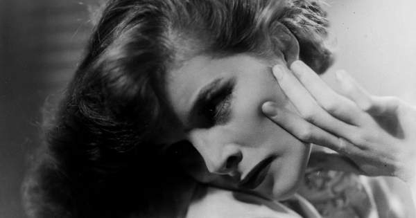 Borítókép: Katharine Hepburn szerelmes leveleire licitálhatnak a gyűjtők