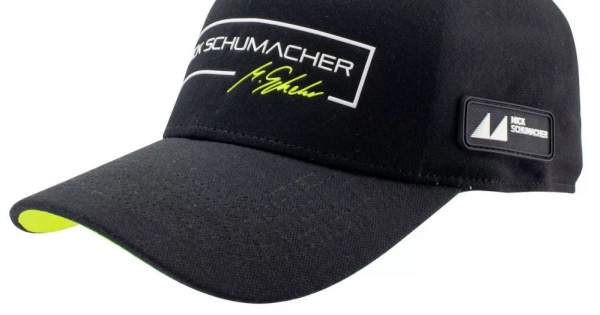 Borítókép: Édesapja nyomdokaiba lép-e Mick Schumacher?