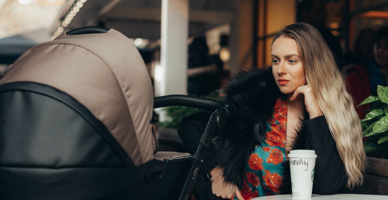 Borítókép: Megbántam az anyaságot, elválok és új életet kezdek!