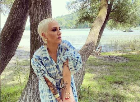 Borítókép: Tóth Gabi szülés utáni alakjába kötöttek bele a rajongók, pedig a kép magáért beszélt! 