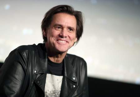 Borítókép: Jim Carrey önéletrajzi könyve is olyan rendhagyó, mint a személyisége