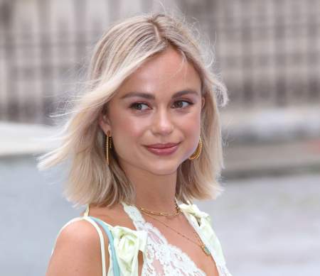 Borítókép: Muszáj egy pillantást vetned Diana hercegnő unokahúgának pazar jegygyűrűjére