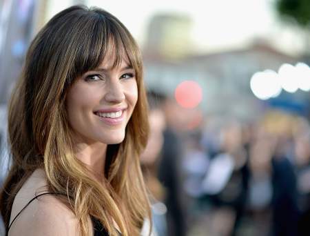 Borítókép: Jennifer Garner és pasija szakítottak, de sosem találod ki, kivel kapták őt lencsevégre