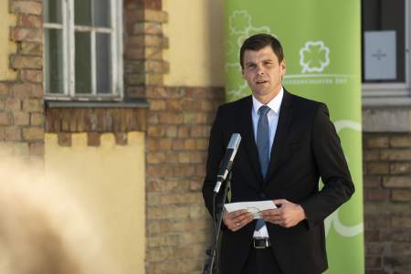 Borítókép: 150 millió forinttal támogat három hazai kórházat a Szerencsejáték Zrt