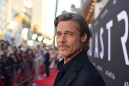 Borítókép: Azta! Angelina Jolie és Irina Shayk hasonmásával randizik Brad Pitt!