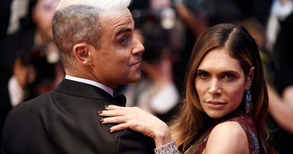 Borítókép: Robbie Williams nem titkolja tovább: a hegyekben rejtőzik családjával