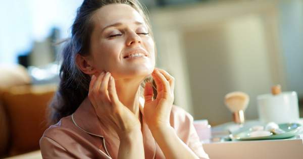 Borítókép: Így készíts fiatalító hatású sminket tíz perc alatt