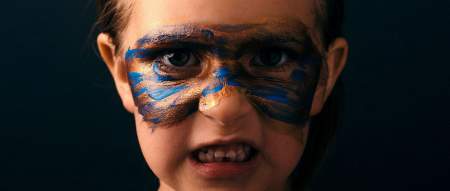 Borítókép: A gyereklélek sötét oldala, avagy miért lesz bántalmazó egy gyerek?