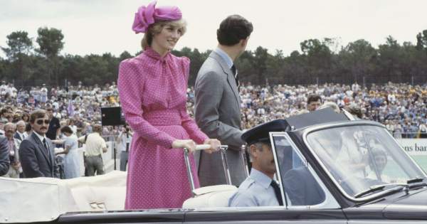 Borítókép: A ruhakiállítás, amit minden Diana hercegné rajongónak látnia kell