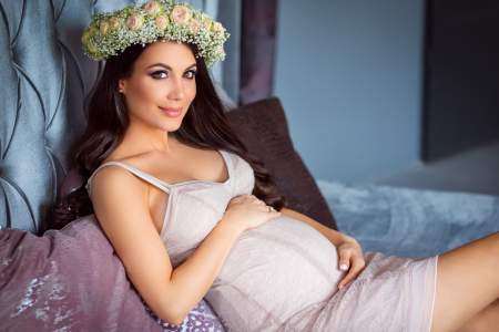 Borítókép: Cserháti Tamara és a magyar Insta Mamik titkos élete: „Tudok olyat, akinek a tökéletes anyasága csak egy fotó erejéig létezik”