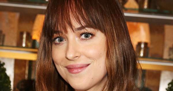 Dakota Johnson megmutatta vadiúj hajszínét, mi pedig nem találunk szavakat