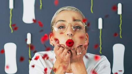 Borítókép: Hogyan tanultam meg betét és más eszköz nélkül menstruálni?