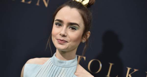 Borítókép: Lily Collins talpig latexben, Vanessa Hudgens miniruhában érkezett az MTV gálájára