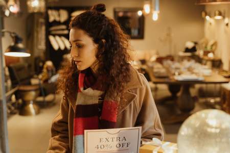 Borítókép: Napi horoszkóp december 10.: a Rákok képesek elérni a céljaikat, a Mérlegek önállósodásra törekszenek