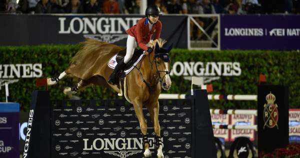 Borítókép: Steve Jobs kislányából dögös modell lett