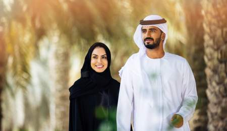 Borítókép: Ilyen valójában az arab háremhölgyek élete!