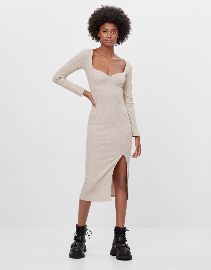 Bershka, 6995 Ft bershka.com
