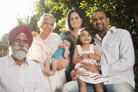 Borítókép: Szülni 70 felett? Már volt rá példa! – Ők a világ legidősebb kismamái