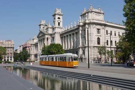 Borítókép: Maszk miatt bepárásodott a szemüvegem, emiatt akartak megbüntetni