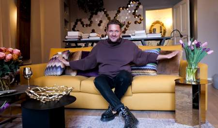 Borítókép: Lakatos Márk a hálószobájába, Mautner Zsófi a konyhájába nyújtott betekintést