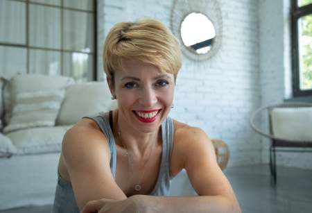 Borítókép: Kulcsár Vajda Enikő: “A szülés utáni szétnyílt hasfal elsősorban funkcionális probléma”