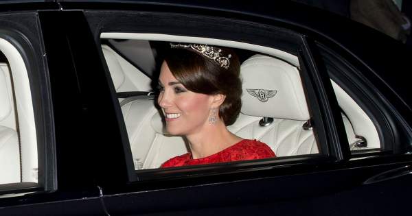 Borítókép: Felbecsülhetetlen értékek - A brit királyi család legértékesebb ékszerei, és lebilincselő történeteik