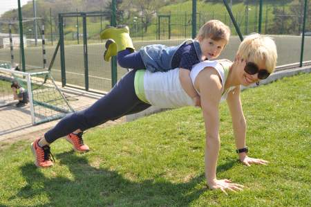 Borítókép: Lefogyni szülés után: Lehetetlenség vagy van valami trükkje?