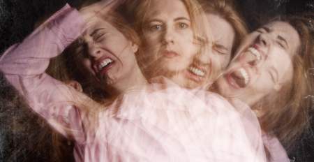 Borítókép: Az anyák lassan teljesen kiégnek és az ellen nincs vakcina