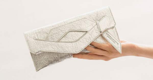 Borítókép: „Az ananásztextil jól passzolt a táskáimhoz és új utakat nyitott meg” – Siető Linda tervező