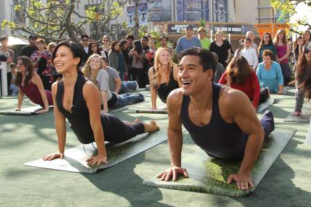 Borítókép: Hírességek stresszlevezető praktikái: így szabadul meg a feszültségtől Brad Pitt, Reese Witherspoon, Djokovic és a többiek