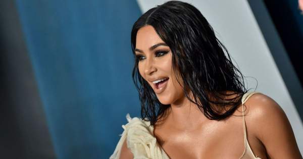 Bedobozolták Kim Kardashian intim élményét