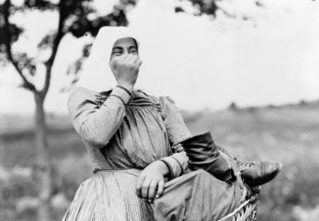 Borítókép: A szavak csodálatos múltja: a fabatka, a grüberli, a grabanc és a kaláka szavak nyomában