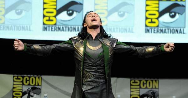 Ezer éve erre vártunk: Tom Hiddleston visszatért Loki szerepében 