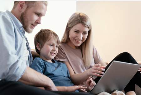 Borítókép: Hello Spectry, átkódoljuk az autista gyermekek világát