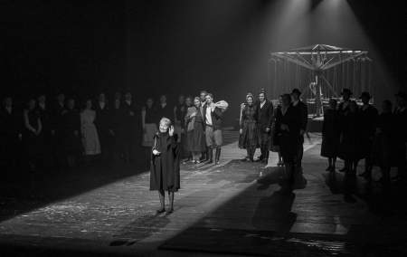 Borítókép: "Mari minden hétköznapi pillanatból örök emléket csinált nekünk. Ilyen volt."