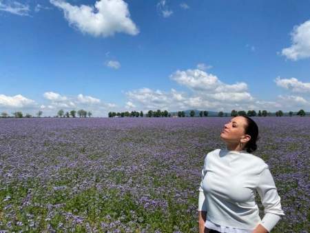 Borítókép: „Ha azt az ember keresed, aki megváltoztathatja az életed, akkor csak nézz a tükörbe!” – Interjú Tari Valéria párkapcsolati tanácsadóval