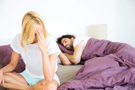 Borítókép: Mit tegyetek, ha sosem egyszerre van kedvetek a szexhez? 5 tipp a szexuálterapeutától