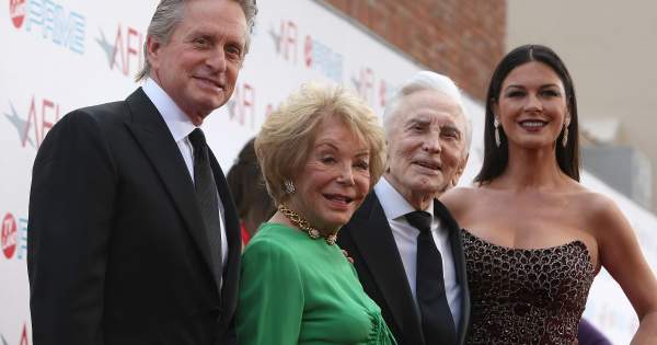 1 évvel férje halála után meghalt Kirk Douglas felesége, Anne